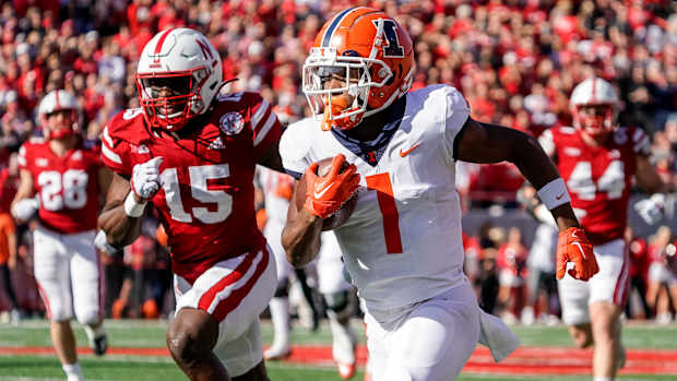 Isaiah Williams touchdown first quarter USATSI_19332571 Nebraska vs Illinois football 2022